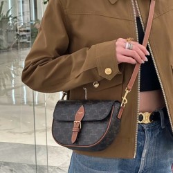 셀린느 폴코 트리옹프 캔버스 122652