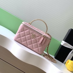 샤넬 25FW 베니티 체인 코스메틱  AP4842