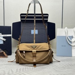 프라다 익스플로어 리나일론 숄더 1BD394