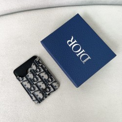 디올 새들 마그네틱 카드지갑