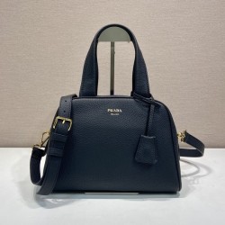 프라다 레더 토트 1BB149