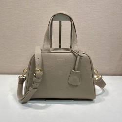 프라다 레더 토트 1BB149