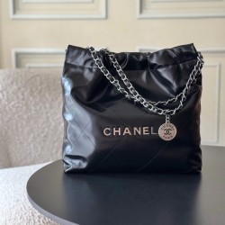샤넬 22백 블랙 은장 AS3260