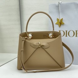 디올 26SS 조나단 앤더슨 타이니 노트