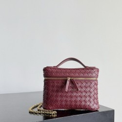 보테가베네타 스몰 소프트 베니티백 843800