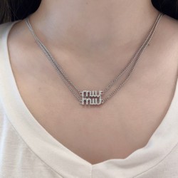 미우미우 로고 블링 목걸이