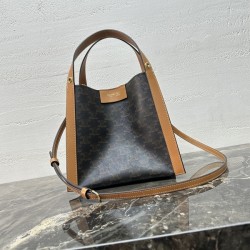 셀린느 스몰 큐보  트리옹프 124182