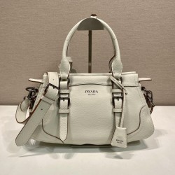 프라다 25FW 레더 토트 1BG604