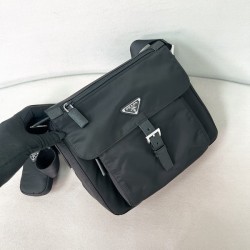 프라다 26FW 리나일론 숄더백 1BD994