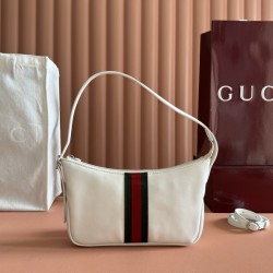 구찌 루네타 스몰 크로스백 863406