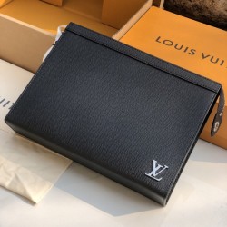 루이비통 포쉐트 보야주 클러치 M30450